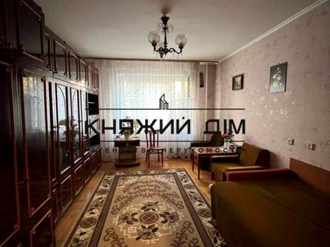 квартира за адресою Бережанська вул., 18