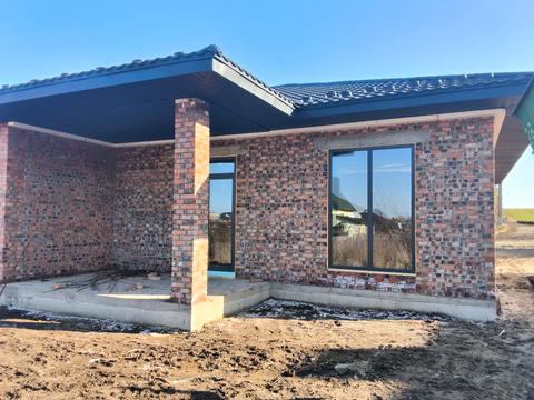 дом по адресу Спортивна