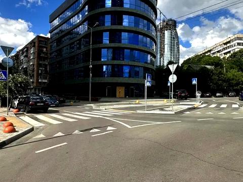 коммерческая по адресу Академика Филатова ул., 5