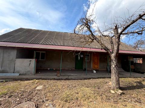 будинок за адресою Центральна, 73