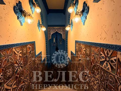 комерційна за адресою Володимира Винниченка вул. (Юрія Коцюбинського), 7