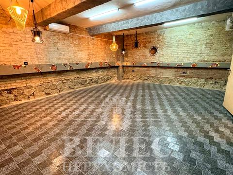 комерційна за адресою Володимира Винниченка вул. (Юрія Коцюбинського), 7