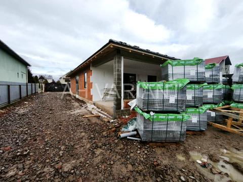 будинок за адресою Ужанська вул.