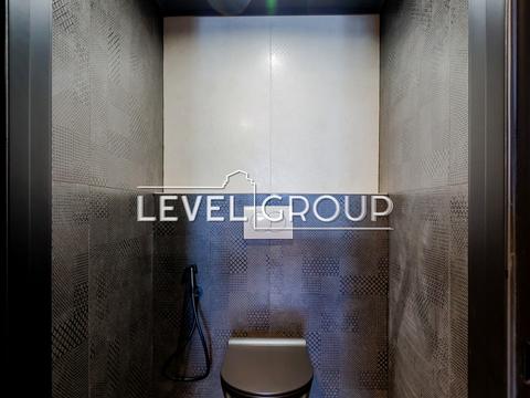 комерційна за адресою Набережно-Хрещатицька вул., 17/18