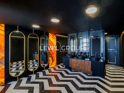 комерційна за адресою Набережно-Хрещатицька вул., 17/18