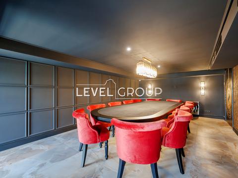 комерційна за адресою Набережно-Хрещатицька вул., 17/18