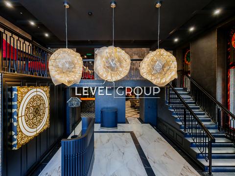 комерційна за адресою Набережно-Хрещатицька вул., 17/18