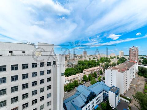 комерційна за адресою Кловський узвіз, 7a