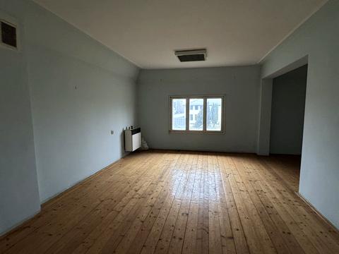 коммерческая по адресу Центральна, 22