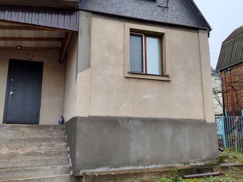 будинок за адресою Вишнева вул., 2