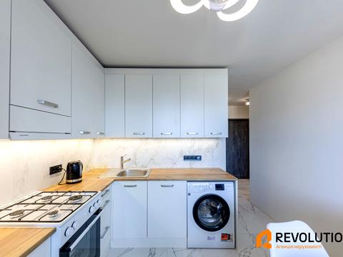 квартира за адресою Академіка Глушкова просп., 26