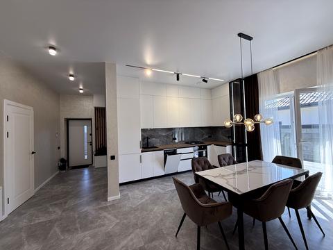 будинок за адресою Успішна