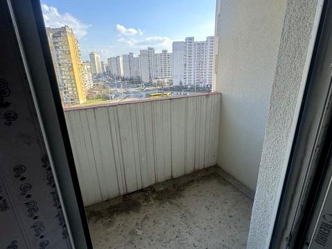 квартира за адресою Милославська вул., 18