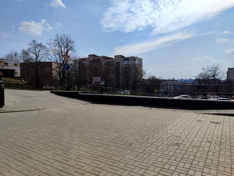 комерційна за адресою Свободи вул., 12а