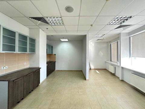 комерційна за адресою Столичне шосе, 103