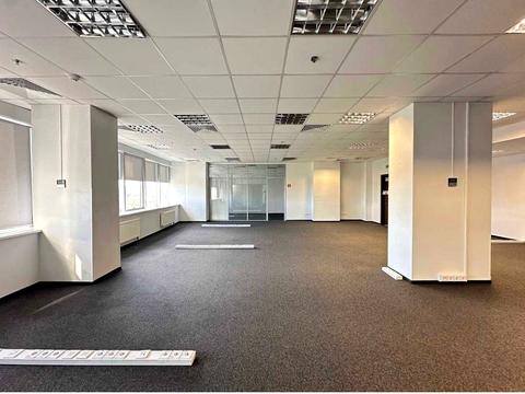 комерційна за адресою Столичне шосе, 103