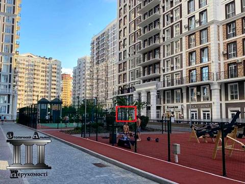 комерційна за адресою Михайла Максимовича вул. (Онуфрія Трутенка), 26-В