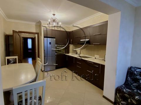 квартира за адресою Білицька вул., 18