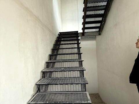 комерційна за адресою Хіміків вул., 37