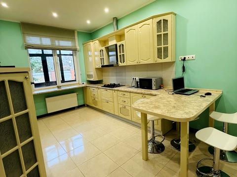 будинок за адресою Озерна вул.