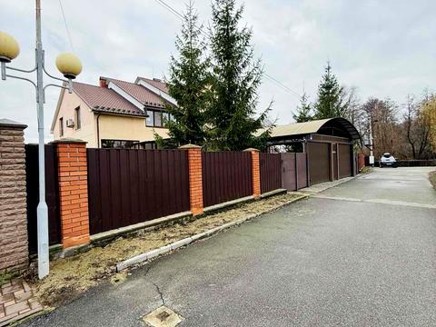 будинок за адресою Озерна вул.