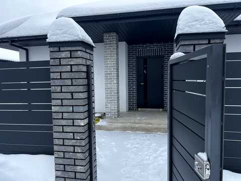 будинок за адресою Успішна