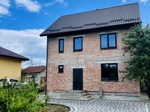 будинок за адресою Пилипа Орлика вул.