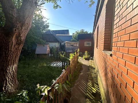 будинок за адресою Центральна, 15