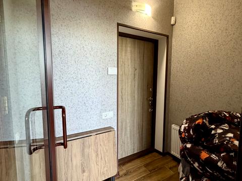 квартира за адресою Академіка Лебедєва вул., 1