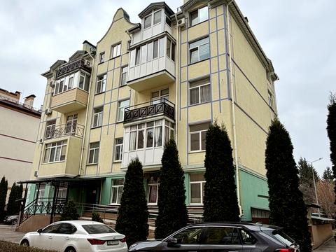 квартира за адресою Академіка Лебедєва вул., 1