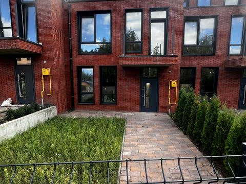 будинок за адресою Мальовничий пров.