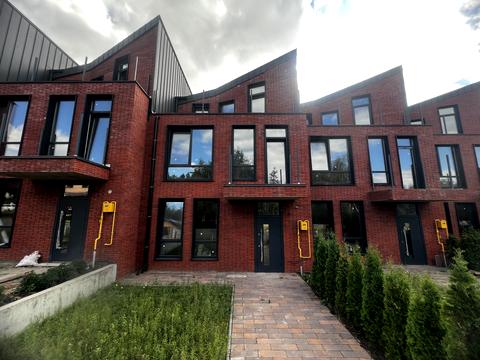 будинок за адресою Мальовничий пров.