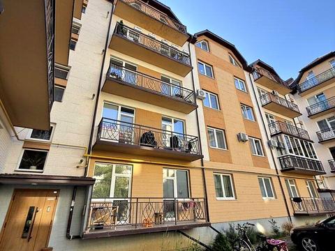 квартира за адресою Шахтарів вул., 10