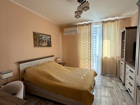 квартира за адресою Шахтарів вул., 10