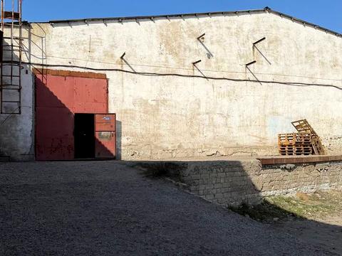 комерційна за адресою Просьолкова вул., 11