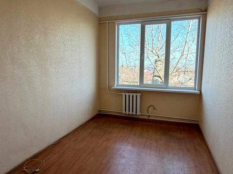 комерційна за адресою Просьолкова вул., 11