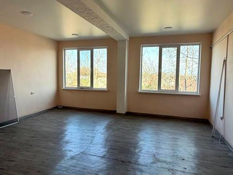 комерційна за адресою Просьолкова вул., 11