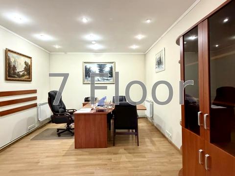 комерційна за адресою Радистів вул., 17