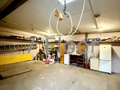 комерційна за адресою Радистів вул., 17