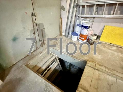 комерційна за адресою Радистів вул., 17