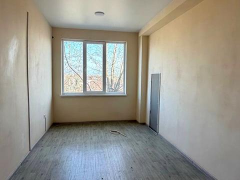 комерційна за адресою Просьолкова вул., 11