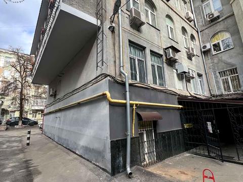 комерційна за адресою Євгена Чикаленка вул. (Пушкінська), 20