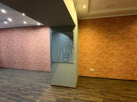 комерційна за адресою Старопортофранківська вул., 91