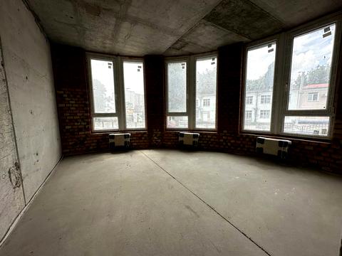 комерційна за адресою Івана Франка вул., 40 к1