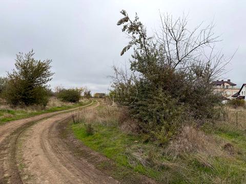 участок по адресу Радісна, 1