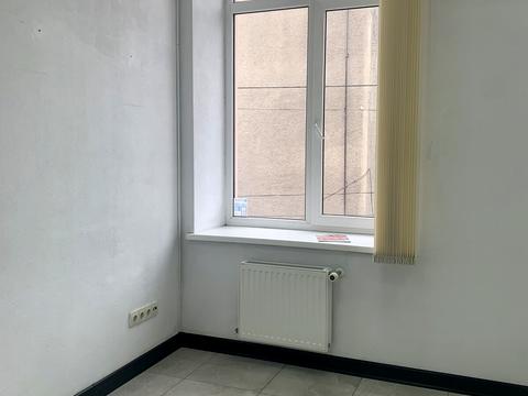 коммерческая по адресу Героев Майдана ул. (Червоноармейская), 31