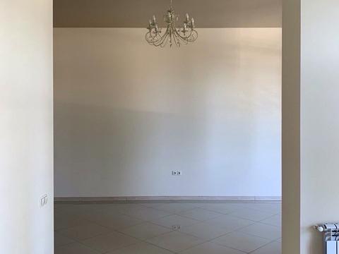 комерційна за адресою Небесної Сотні просп. (Маршала Жукова), 2