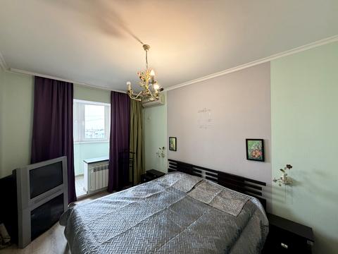 квартира за адресою Академіка Корольова вул., 90б