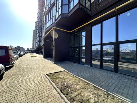 комерційна за адресою Рівненська вул., 25-А