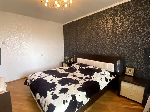 квартира за адресою Володимира Івасюка вул., 42